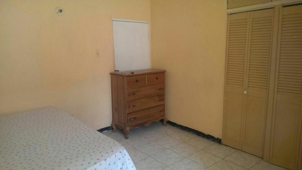 Leslies' Home Portmore Quarto foto